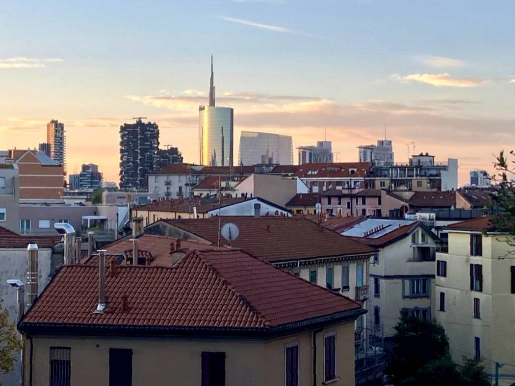appartamento in vendita a Milano in zona Isola