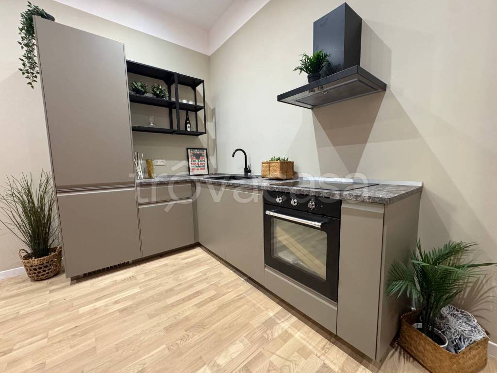 appartamento in vendita a Milano in zona Centro Direzionale