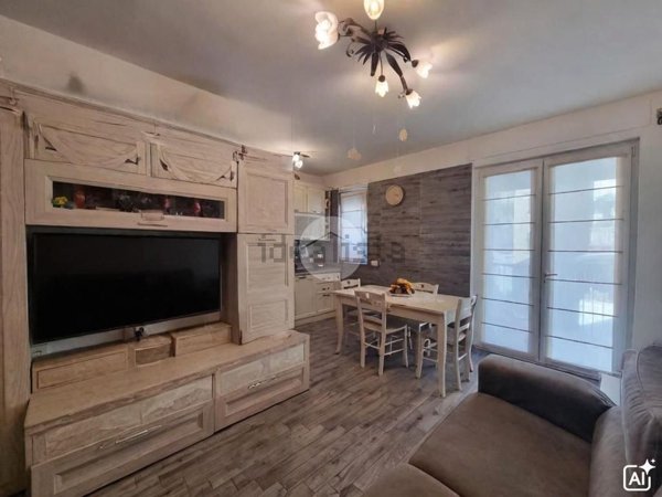 appartamento in vendita a Milano in zona Dergano