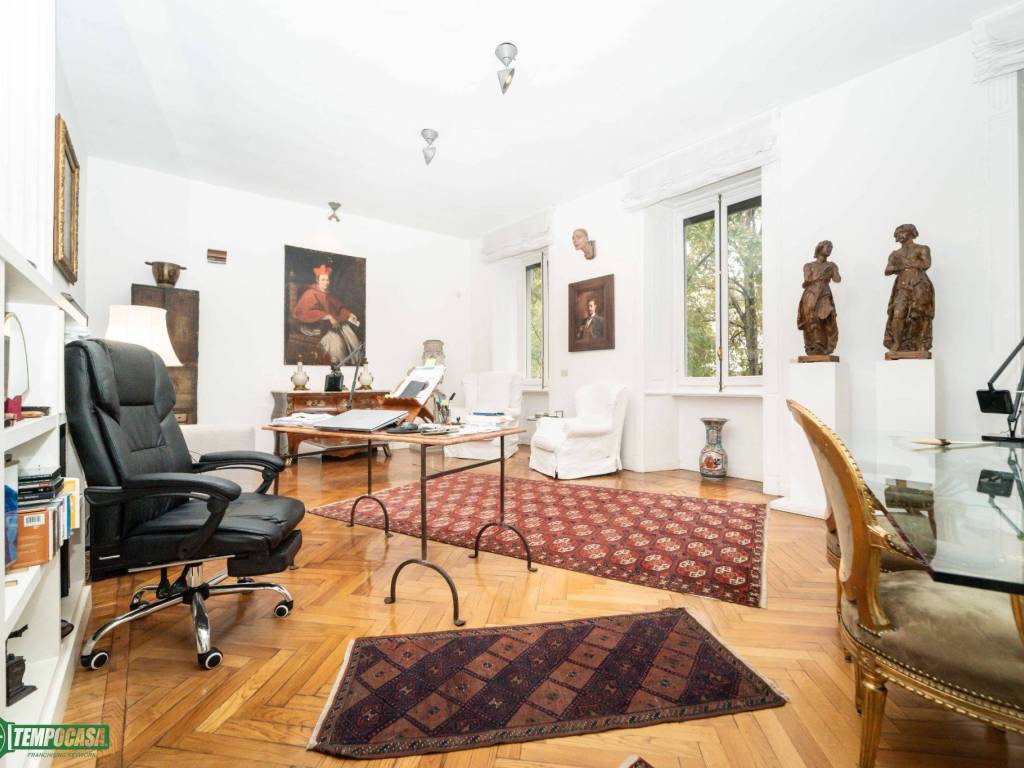 appartamento in vendita a Milano in zona Città Studi