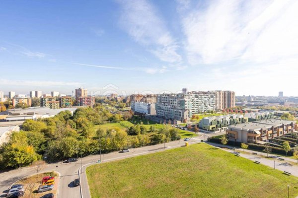appartamento in vendita a Milano in zona Adriano
