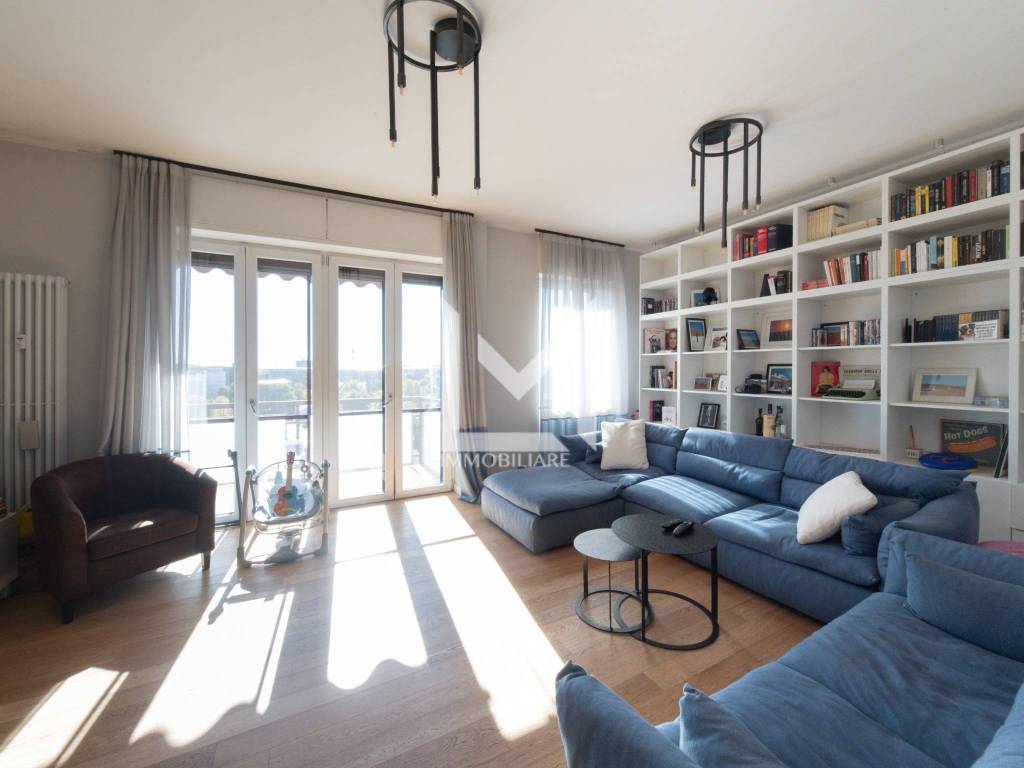 appartamento in vendita a Milano in zona Famagosta