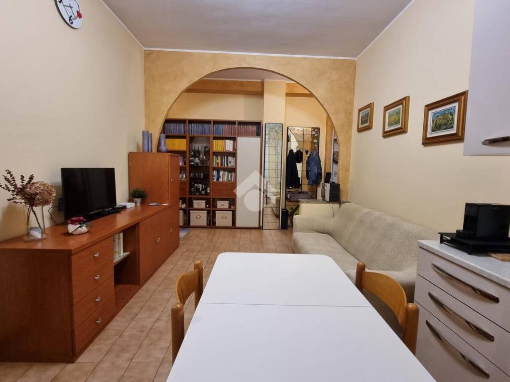 appartamento in vendita a Milano in zona Forze Armate