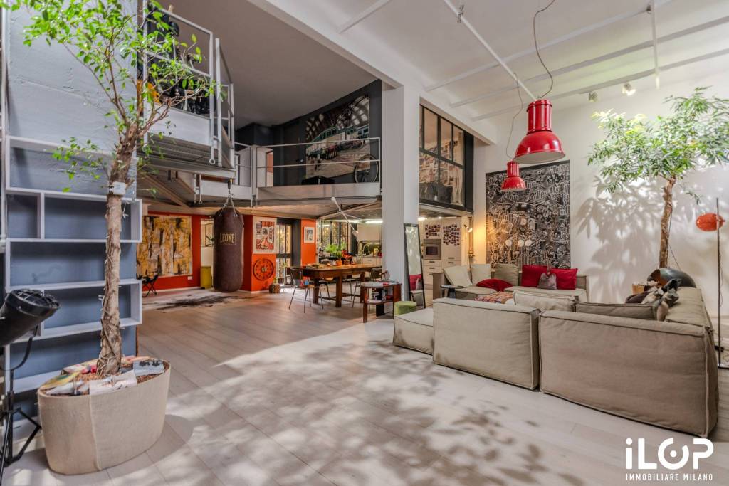 appartamento in vendita a Milano in zona Solari