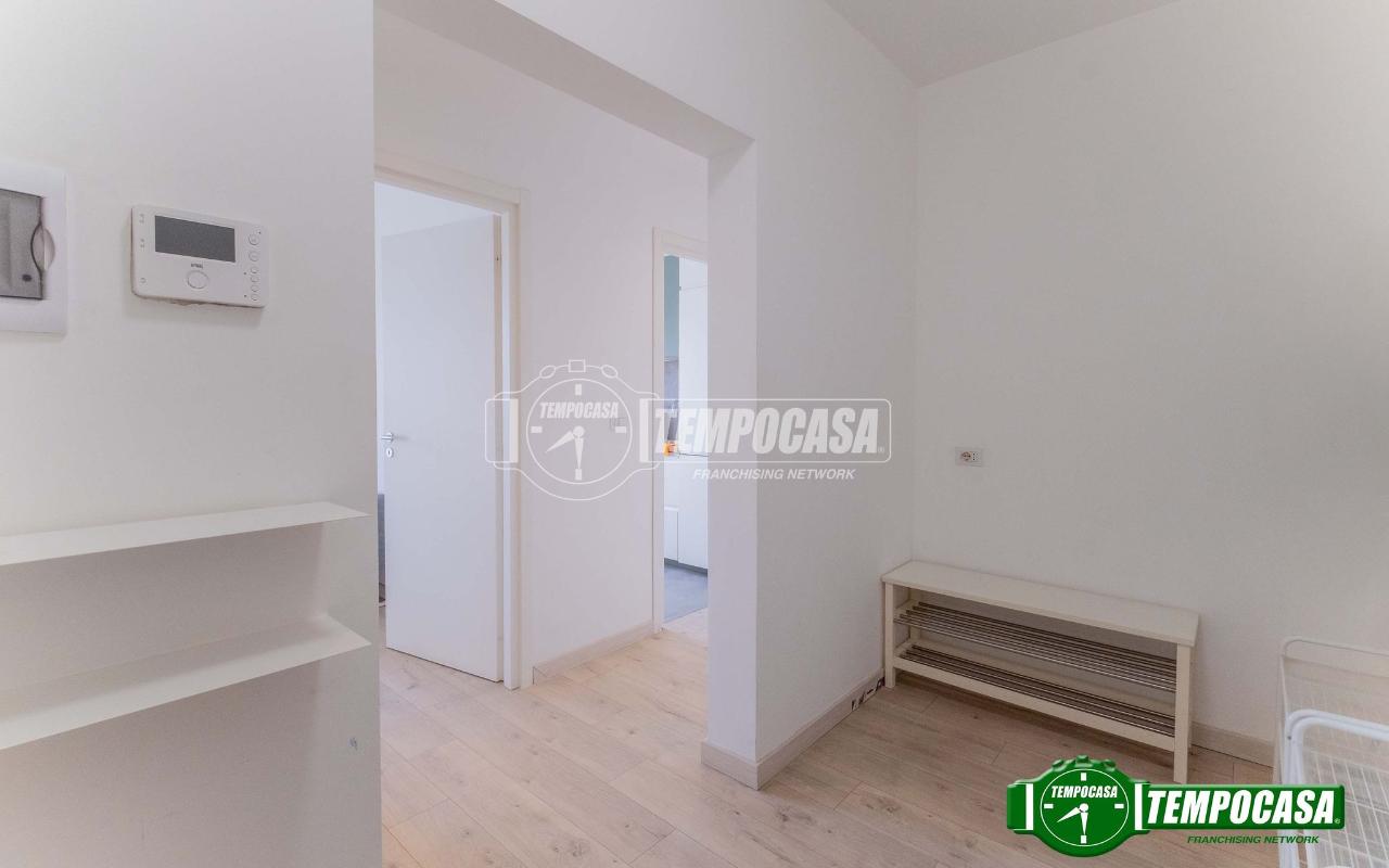 appartamento in vendita a Milano in zona Forze Armate