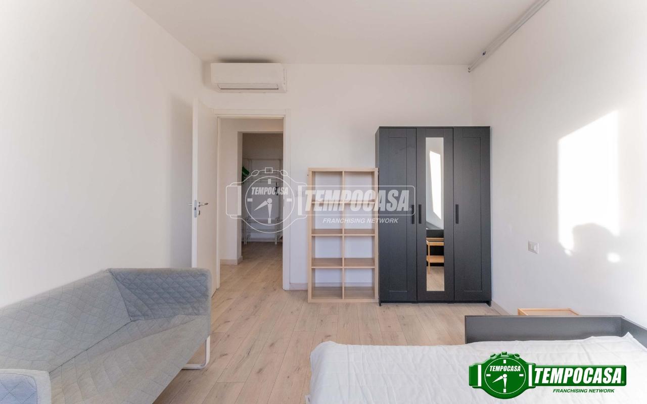 appartamento in vendita a Milano in zona Forze Armate