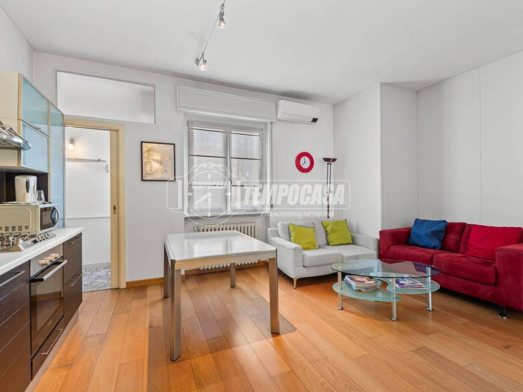 appartamento in vendita a Milano in zona Calvairate