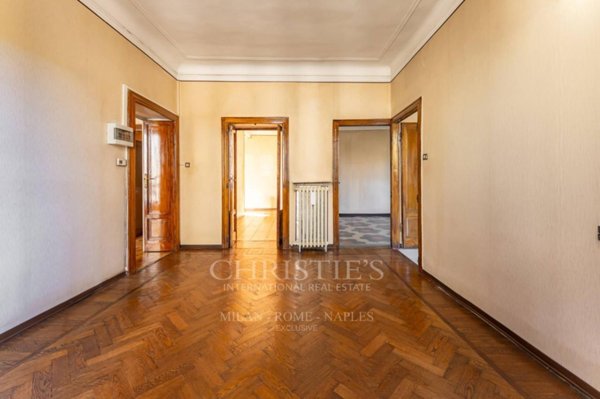 appartamento in vendita a Milano in zona Porta Garibaldi