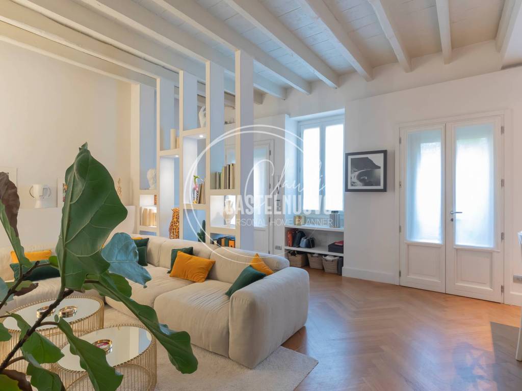 appartamento in vendita a Milano in zona Isola