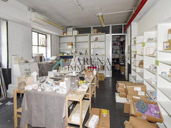 ufficio in vendita a Milano in zona Forlanini