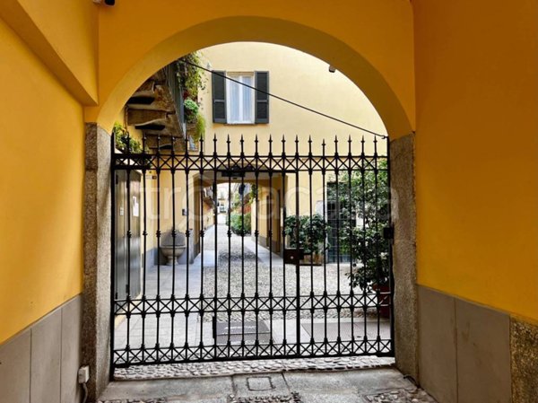 appartamento in vendita a Milano in zona Bocconi