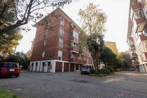 appartamento in vendita a Milano in zona Gratosoglio