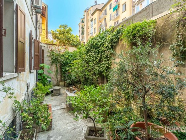 appartamento in vendita a Milano in zona Barona