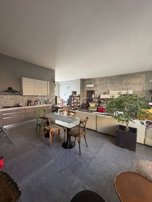 appartamento in vendita a Milano in zona Crescenzago