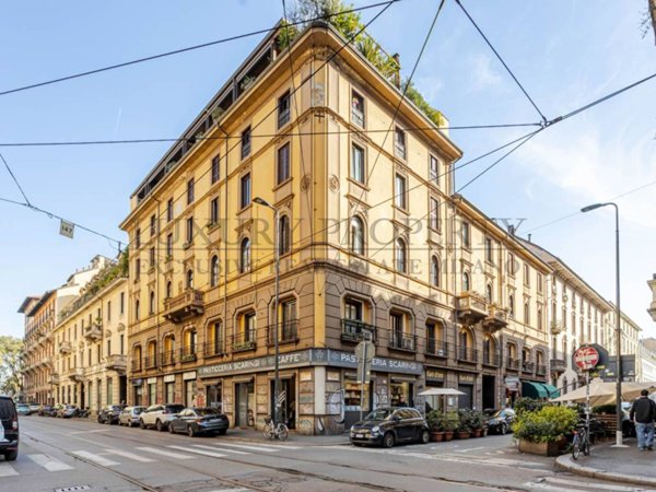 appartamento in vendita a Milano in zona Centro Direzionale