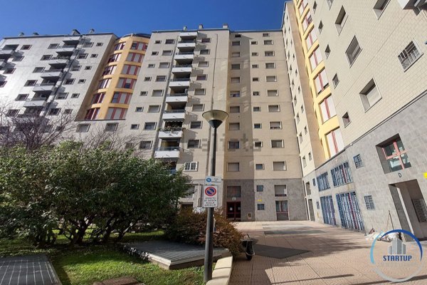 appartamento in vendita a Milano in zona Gorla