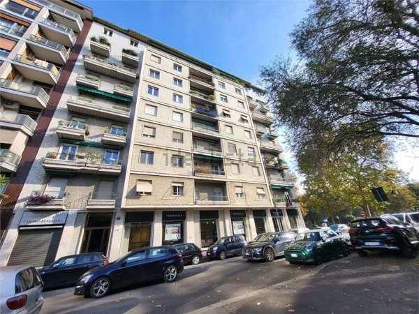 appartamento in vendita a Milano in zona Ghisolfa