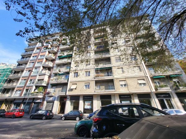 appartamento in vendita a Milano in zona Ghisolfa
