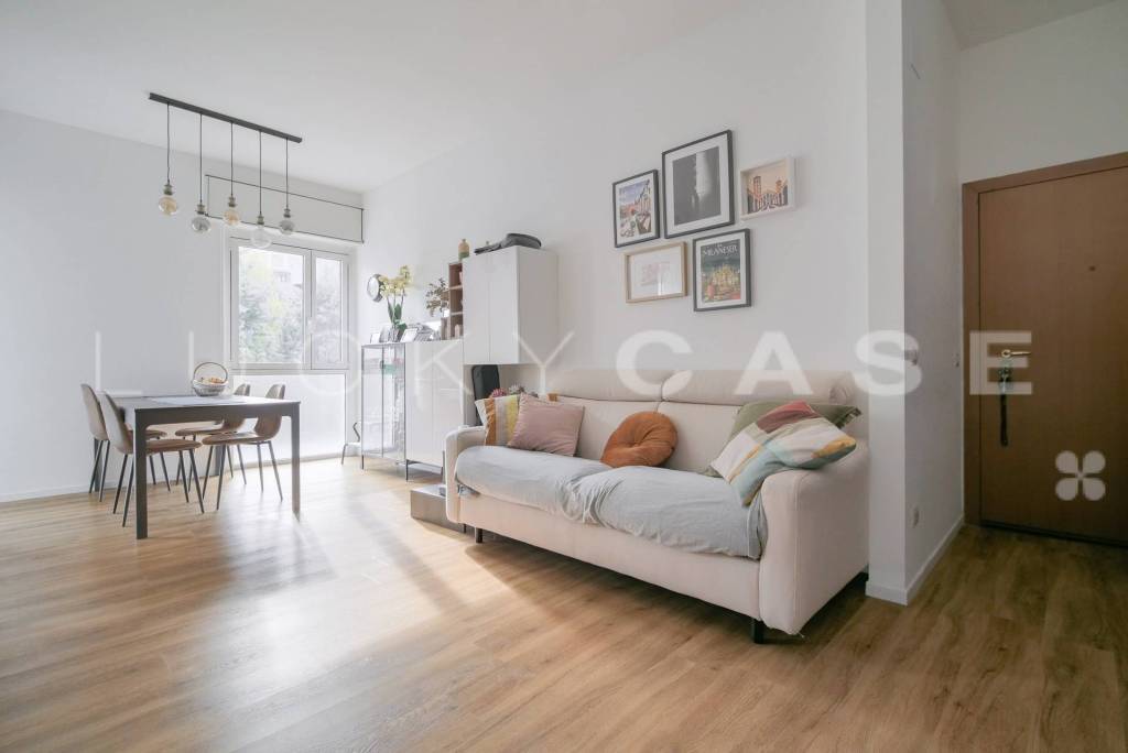 appartamento in vendita a Milano in zona Dergano