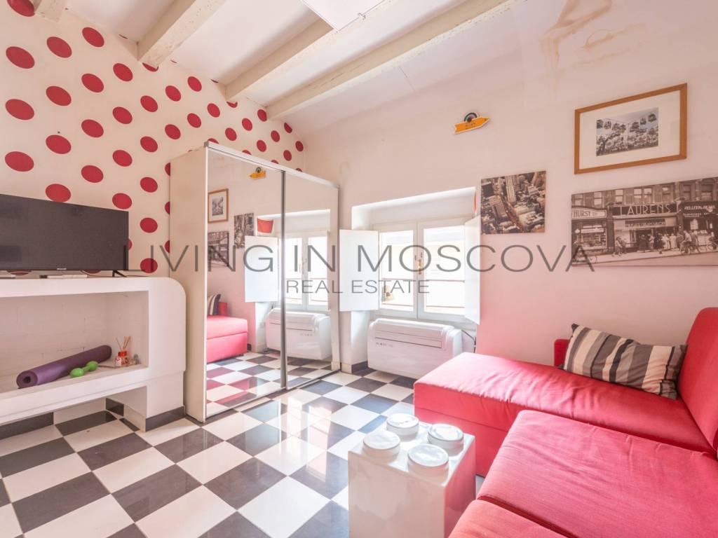 appartamento in vendita a Milano in zona Porta Nuova