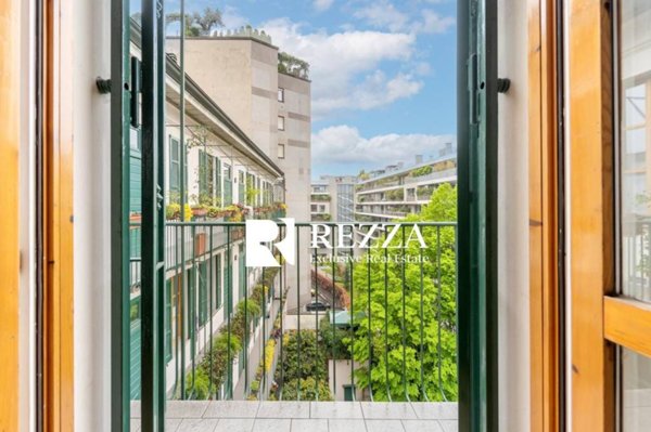 appartamento in vendita a Milano in zona Sempione