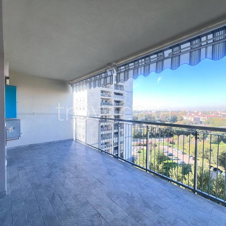 appartamento in vendita a Milano in zona Baggio