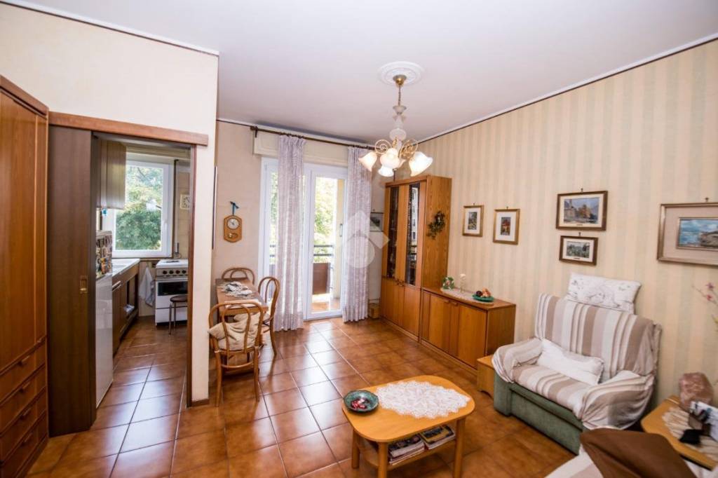 appartamento in vendita a Milano in zona Porta Vittoria