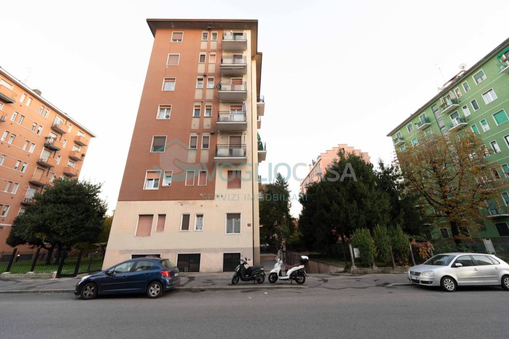 appartamento in vendita a Milano in zona Lambrate