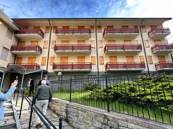 intera palazzina in vendita a Milano