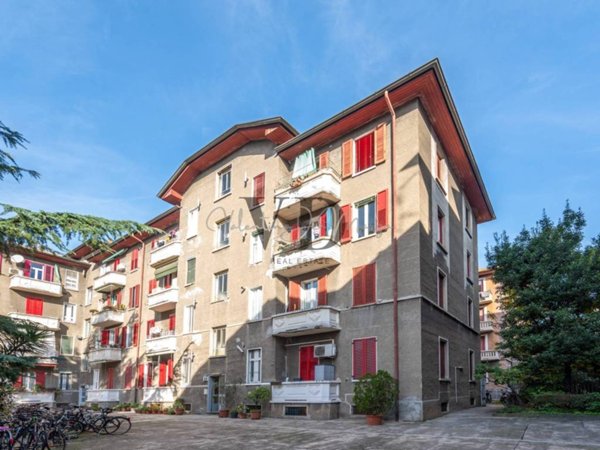 appartamento in vendita a Milano in zona Villapizzone