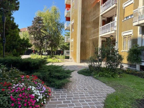appartamento in vendita a Milano in zona Crescenzago