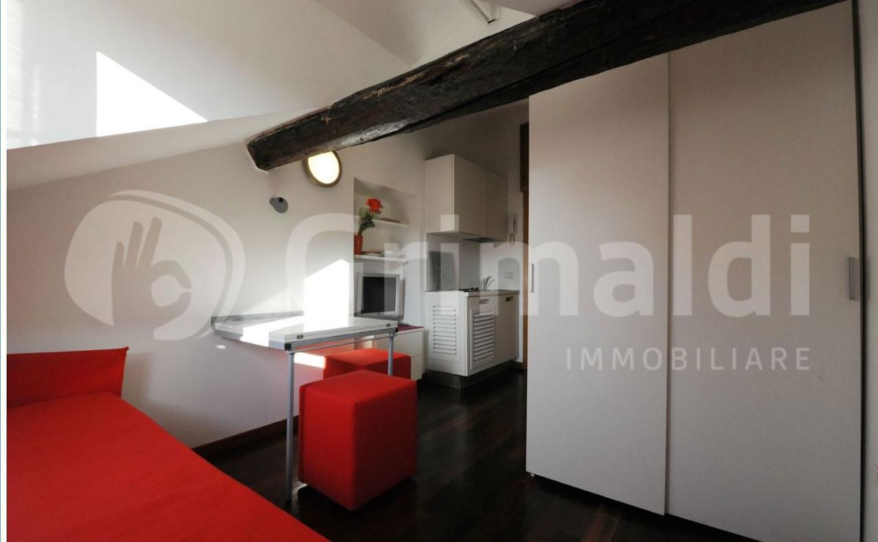 appartamento in vendita a Milano in zona Porta Garibaldi