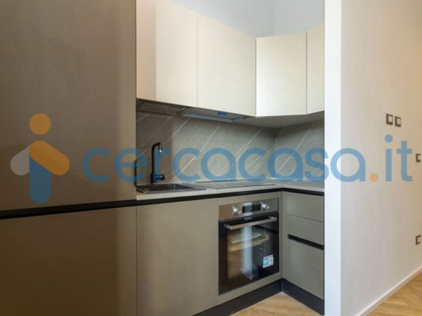 appartamento in vendita a Milano in zona Rembrandt