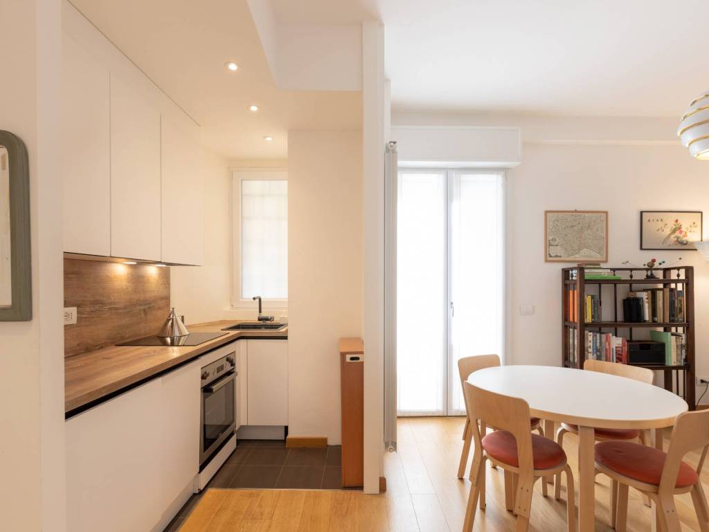 appartamento in vendita a Milano in zona Vigentino