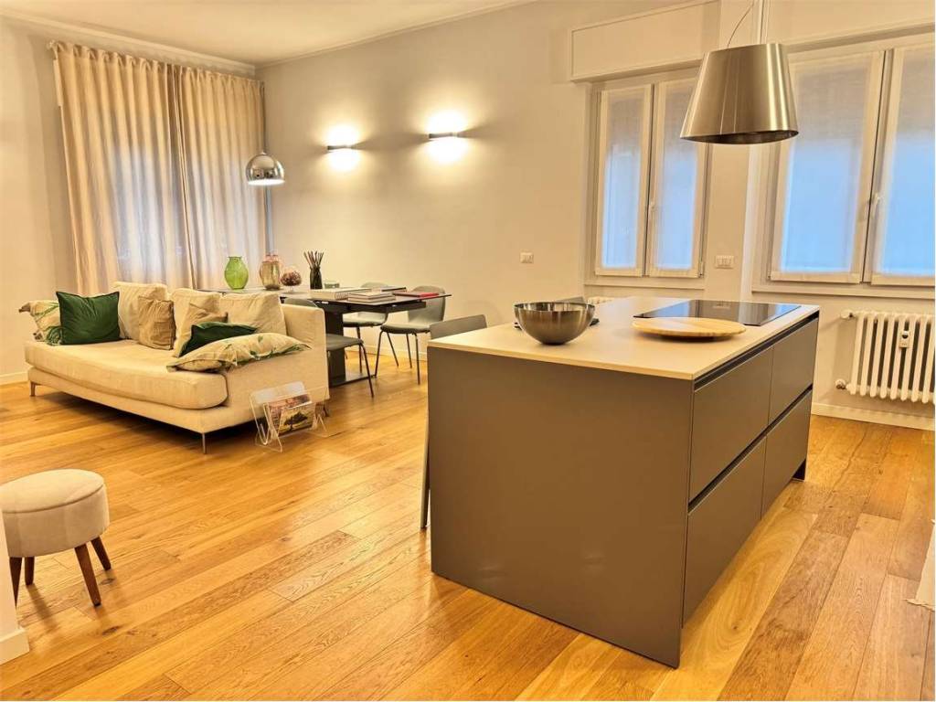 appartamento in vendita a Milano in zona Solari