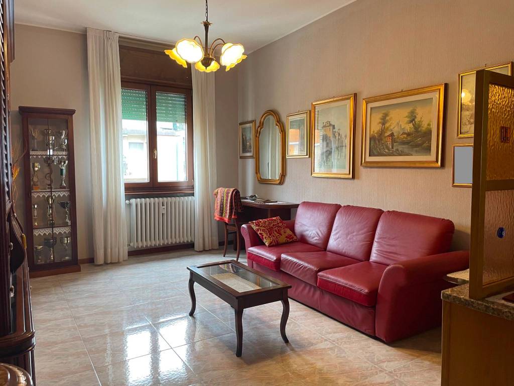 appartamento in vendita a Milano in zona Maggiolina