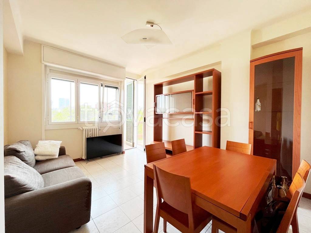 appartamento in vendita a Milano in zona QT8