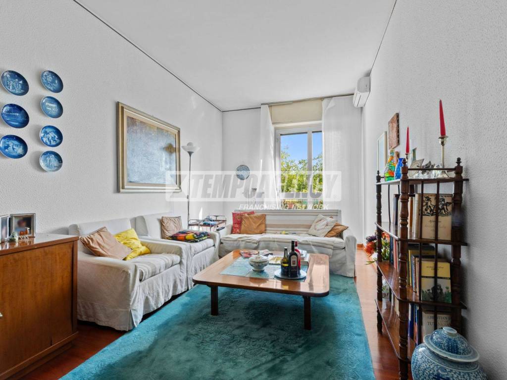 appartamento in vendita a Milano in zona Città Studi