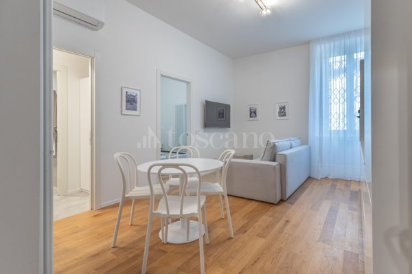 appartamento in vendita a Milano in zona Sempione