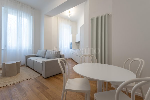 appartamento in vendita a Milano in zona Sempione