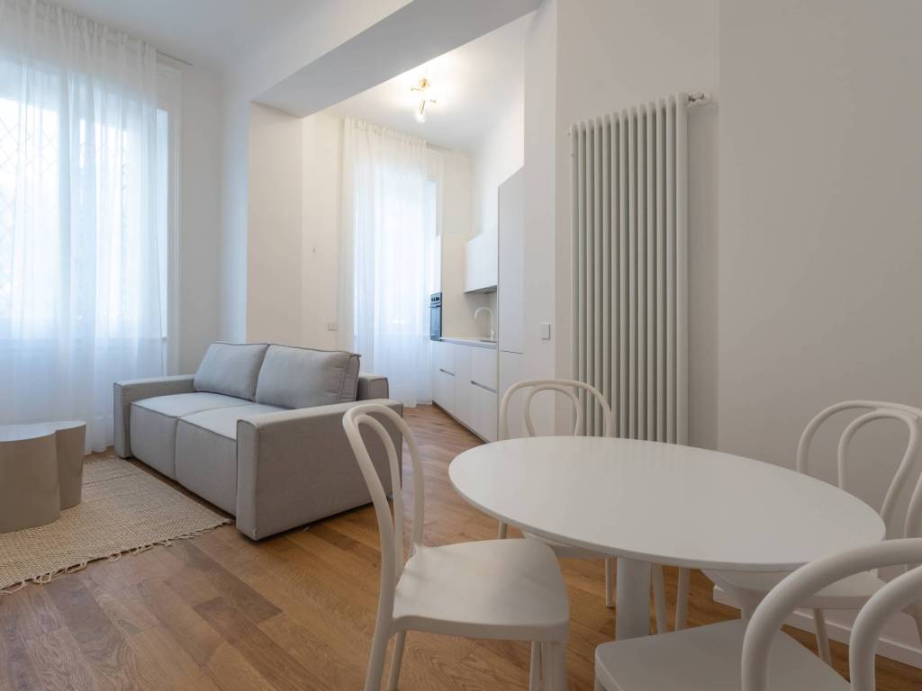 appartamento in vendita a Milano in zona Sempione