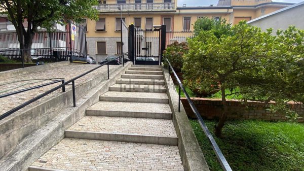 appartamento in vendita a Milano in zona Gorla