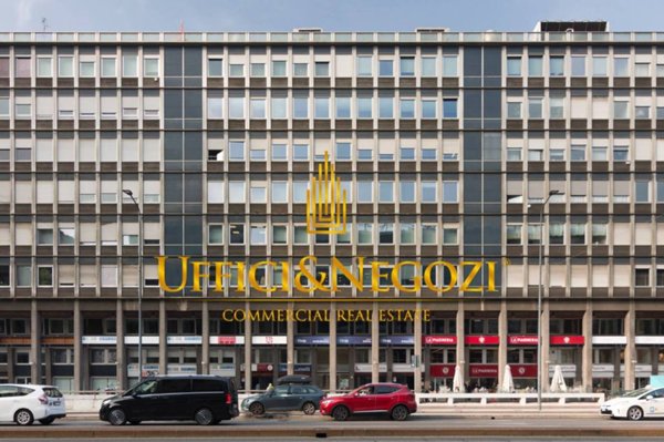 ufficio in vendita a Milano in zona Centro Direzionale