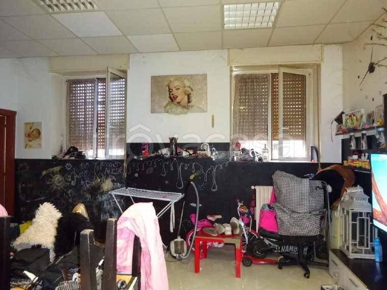 negozio in vendita a Milano in zona Niguarda