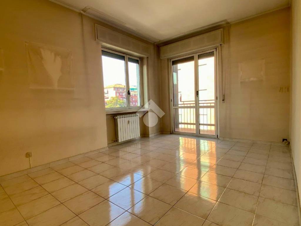 appartamento in vendita a Milano in zona Baggio