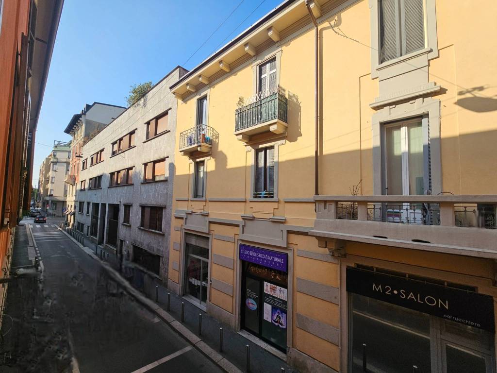 appartamento in vendita a Milano in zona Sempione