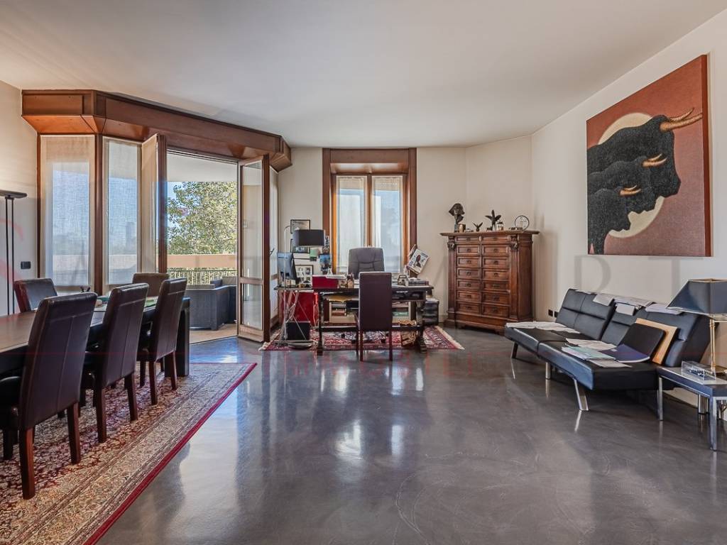 appartamento in vendita a Milano in zona San Siro