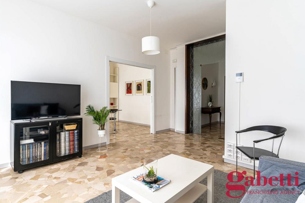 appartamento in vendita a Milano in zona Città Studi