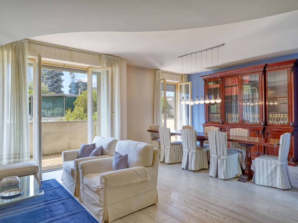 appartamento in vendita a Milano in zona Isola