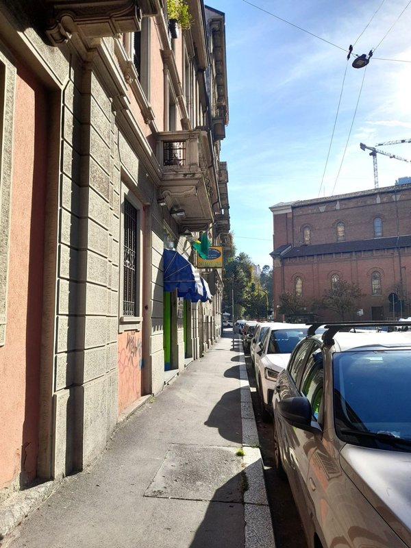 negozio in vendita a Milano in zona Porta Romana
